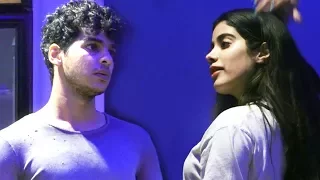 Jhanvi Kapoor और  Shahid के भाई Ishaan Khattar दिखे Baby Driver की Screening पर