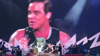 Please sign my small tits *Robbie Williams Dresden 2017*