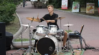 MONATIK - Vitamin D - Drum Cover - Дай мне ударных - Street drummer -  Даниил Варфоломеев