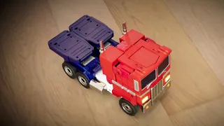 Watch TRANSFORMERS Auto-Converting Optimus Prime comes to life from voice command.