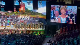 André Rieu featuring the Shannon Rovers Pipe Band- Highland Cathedral and Muss I Denn