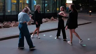 Night walk among the skyscrapers in Moscow city! Beautiful girls threw money!
