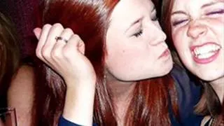 we love Bonnie Wright ♥.