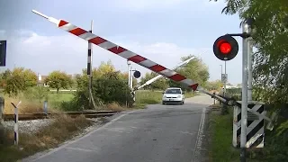 Spoorwegovergang Trevignano-Signoressa (I) // Railroad crossing // Passaggio a livello