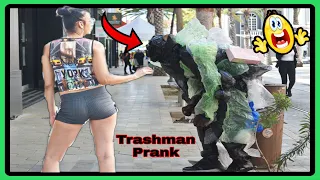 Crazy scream!!! TrashMan prank