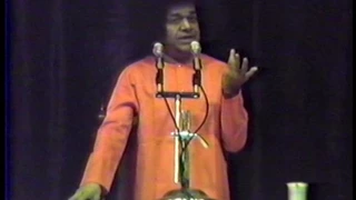 "Have unity and NEVER forget God" - excerpt from 1988 Guru Poornima discourse by Sri Sathya Sai Baba