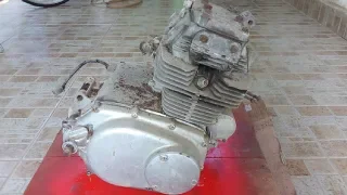 How to Paint a Motorcycle Engine (175CC)  | Cleaning and repaint Old Engine