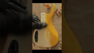 Реставрация старой бас гитары / покраска гитары