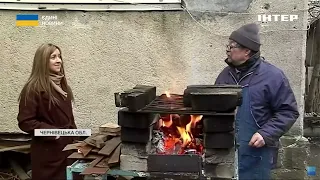 На Буковині 71-річний пенсіонер виготовляє бойові ножі для ЗСУ