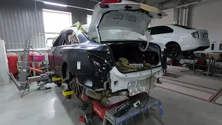Unfall -/ Karosserie Reparatur eines Audi A6 auf einer Celette Richtbank