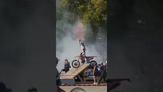 Manuel Lettenbichler Burnout after the win‼️🙌🏼 #dirtbike #redbulloutliers2023 #ktm #hardenduro