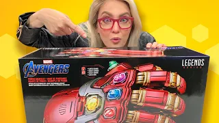 Avengers: Endgame Power Gauntlet Unboxing