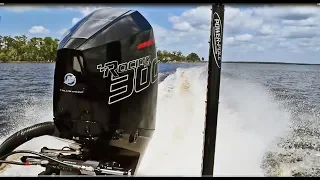 Mercury Racing 300R V8 Outboard Startup and Running Fast