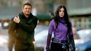 Hawkeye (2021): Clint Barton saves Kate Bishop