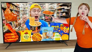 Mukbang Fire Spicy Noodle Tteokbokki 불닭볶음면 뽀로로떡볶이 TV 속 편의점 음식 먹방 Convenience Store | HIU 하이유