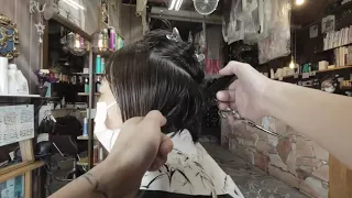 #335 【プロフェッショナルの仕事】　５０代女性-ひし形シルエットショートの切り方解説。　直毛でトップが潰れる。