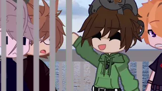 If Eddsworld went shark cage diving..//eddsworld//slight ships?