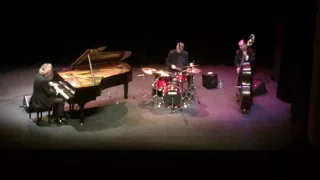 Jumpin' At The Woodside performed by Silvan Zingg Trio