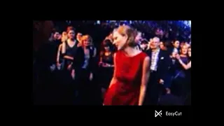 Taylor Swift don't need permission to dance 💃👯 da na na na