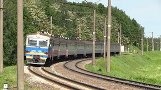 Электропоезд ЭР9т-706 на о.п. Домашаны / ER9t-706 at Domashany stop
