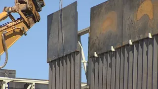 Tempe contractor demonstrates building technique for border wall