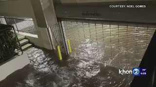Floods on Oahu damages homes and cars