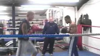 Quinton Hillocks vs Ricky Summers Body Sparring Jan 2009