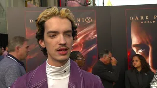 X men Dark Phoenix Los Angeles Premiere - Itw Kodi Smit Mcphee (official video)