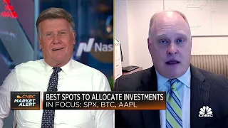 Piper Sandler's Craig Johnson explains why he's bullish on the S&P 500, Apple, and Bitcoin