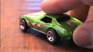 FLYING CUSTOMS CORVETTE STINGRAY Hot Wheels review by CGR Garage