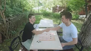 Két malom nagymester küzdelme - Bándy György vs Orbán Csaba - 1 perces gyors játszma a kertben