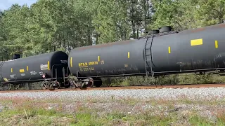 CSX M491 with 9 locomotives head south through Scranton SC