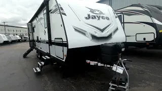 Used 2021 Jayco JAY FEATHER 27RL Travel Trailer For Sale In Chicago, IL