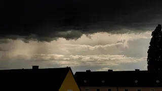 Gewitter mit einen Erheblichen Einschlag bei 42:30 Min über Ingolstadt den 02.05.2024