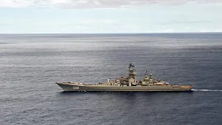 Атомный крейсер РФ «Петр Великий» идет вслед за «Москвой»