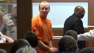 Jayme Closs’ Alleged Kidnapper Smirks in Court