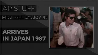 Michael Jackson arrives in Japan 1987 AP Report