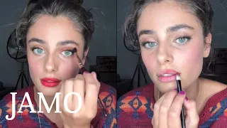 Model Taylor Hill's Guide to a Perfect Bold Lips | SOCIAL GLAM | JAMO