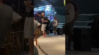 ADRIANO IMPERADOR BÊBADO EM BAR