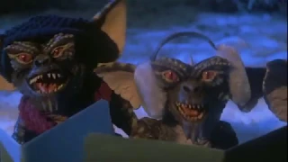 Mogwais Don't Make Good Pets (A Gremlins Christmas Song)