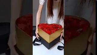 Обзор подарочной коробки в виде сердца