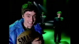 Blur accept Smash Hits award 1995