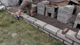 Bricklaying, block wall build