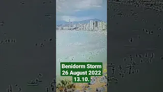 Storm Benidorm 26/08/22 run for the bar..... rain 🌧️