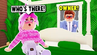 I CAUGHT THE CREEPY RESORT OWNER WATCHING US ON BLOXBURG! (Roblox)