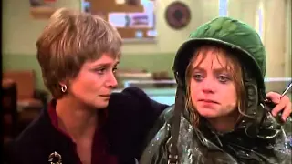 PRIVATE BENJAMIN (1980) "MENTAL BREAKDOWN"