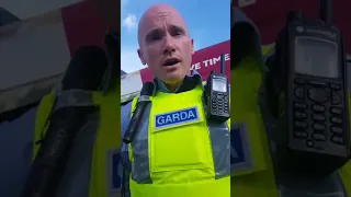 Drunk Irish Traveller Gypsy vs. Irish Garda Cop