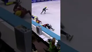 This is DEFINITELY a case of right place, right time 😮🥇 #shorts #iceskating #winterolympics