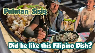 Filipino Sizzling Pork Belly Sisig - Foreigner tries for the first time this famous filipino pulutan