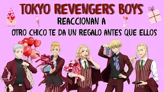 Tokyo Revengers - Especial San Valentin: Otro chico te da un regalo antes que ellos!